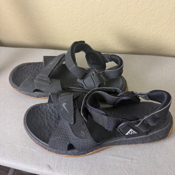 Nike ACG Air Deschutz Sandals Mens 12 Black Gum Outdoor Hiking CT3303-001